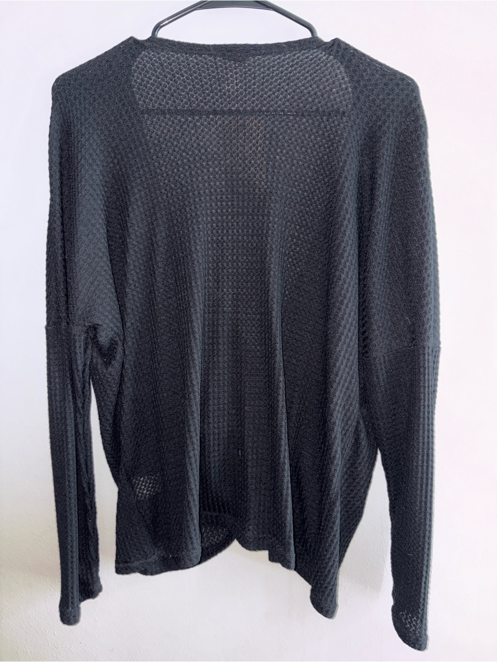 Lazy Sundays - Black Draped Twist V-Neck Waffle-Knit Top - Picture 3 of 3